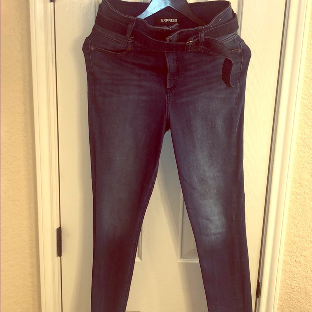 Express Super High Rise Belted Ankle Legging